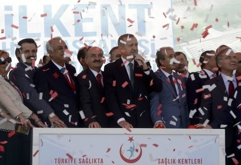 Avrupa’nın En Büyük Şehir Hastanesinin Temeli Başbakan Erdoğan Tarafından Atıldı 