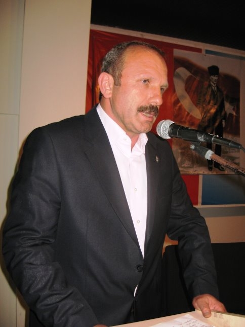 Akyazı Halkına Hizmet Etmek İçin AKP’den Adayım 