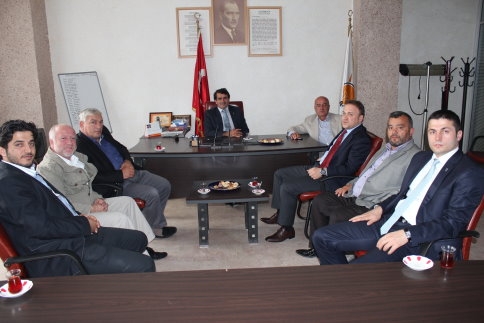 Emniyet Müdüründen Ak Partiye İadeyi Ziyaret