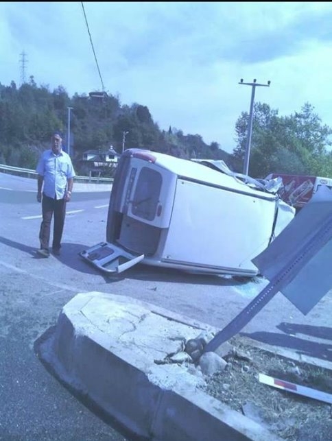 Dokurcun Yolunda Kaza 3 Yaralı