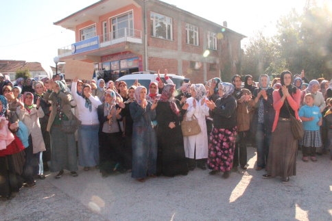 Milli Eğitim Müdürlüğü Önünde Eylem