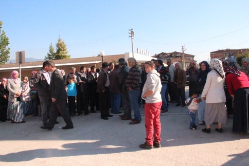 Milli Eğitim Müdürlüğü Önünde Eylem