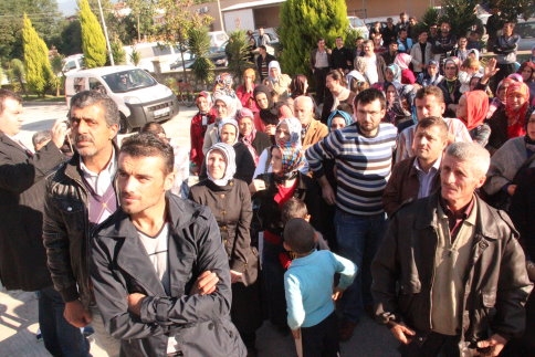 Milli Eğitim Müdürlüğü Önünde Eylem