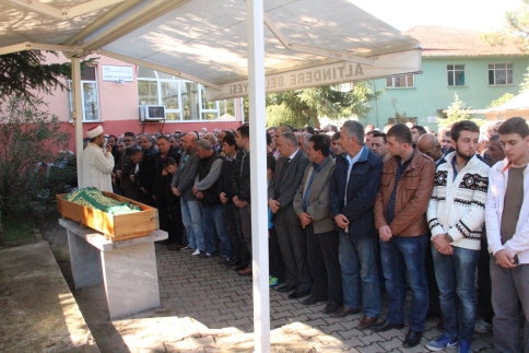 Küçük Abdulsamet Toprağa Verildi