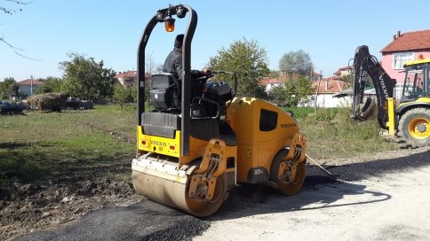 Akyazı Belediyesi Asfalt Yama Çalışmalarında Hız Kesmiyor