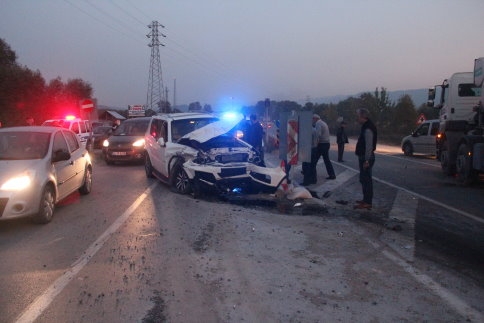 Batakköy Kavşağı Mevkiinde Kaza