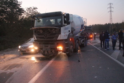 Batakköy Kavşağı Mevkiinde Kaza