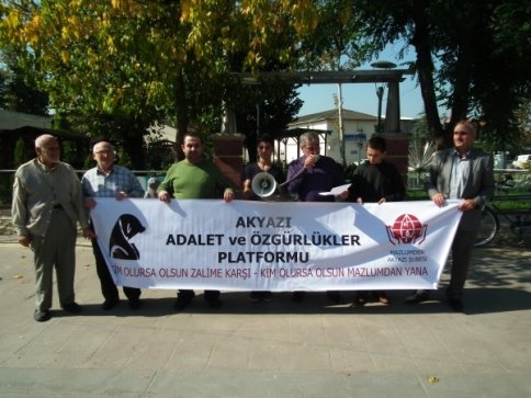 Yasakçılar Yine Sahnede 