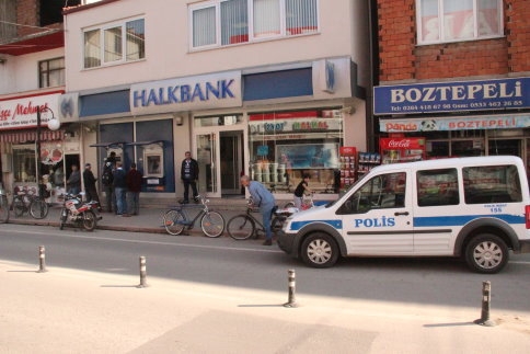 Emeklileri Dolandırdılar