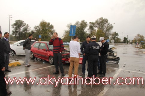 Yine Aynı Kavşakta Kaza