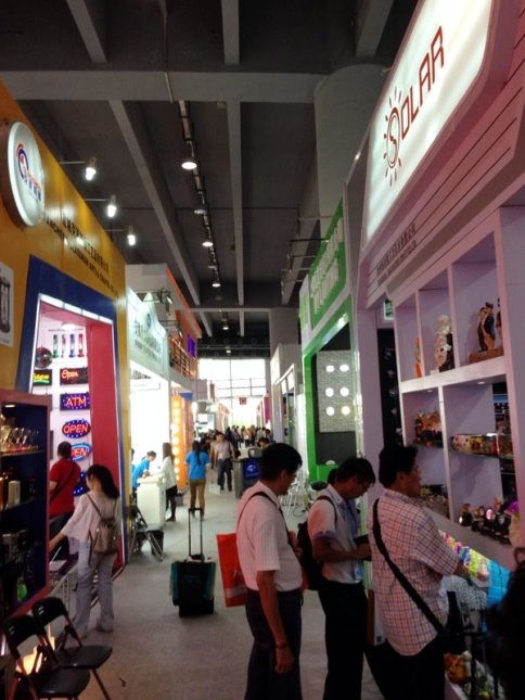 Ticari Fuara Katılmak Üzere Çin'e Gittiler.