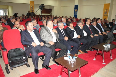 AKP Olağan İlçe Divan Toplantısı Yapıldı