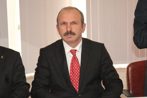 Ali Karakaş’da Adaylık yarışına katıldı.