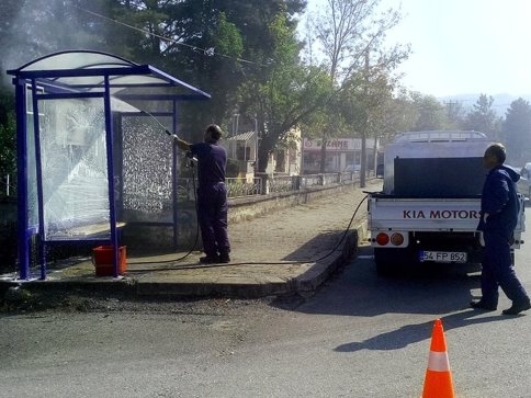 Yolcu Durakları Temizleniyor