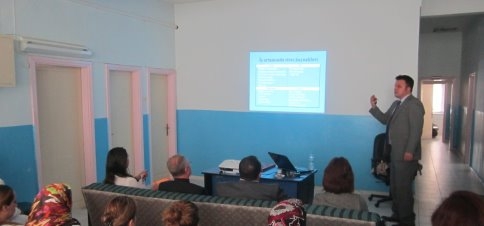 İlçe Sağlık Müdürlüğünde Seminer 