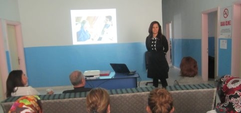 İlçe Sağlık Müdürlüğünde Seminer 