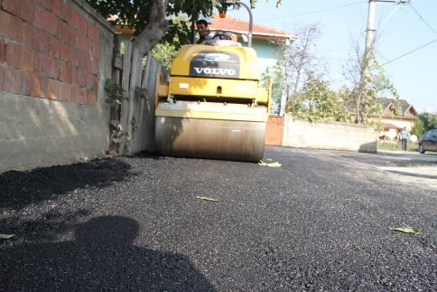 Akyazı’da Asfalt Yama Hız Kesmiyor