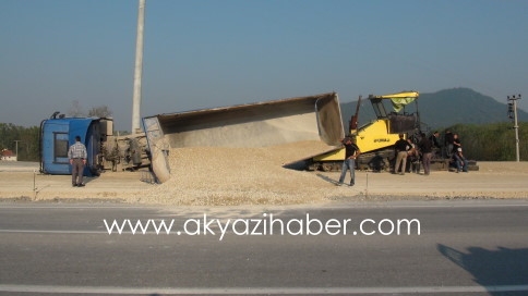 Kuzuluk Yolunda Kaza İki Yaralı