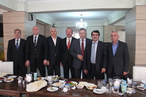 Aday Adayları Bir Arada