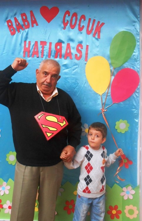 Baba benimle kahvaltı yapar mısın?