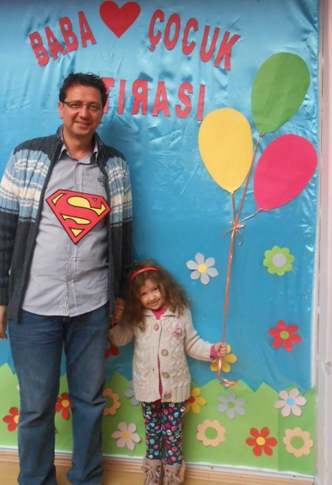 Baba benimle kahvaltı yapar mısın?