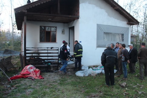 Yaşlı Kadın Yanarak Can Verdi