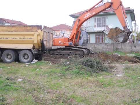 Akyazı’da ilk Özel Okulun Temeli Dualarla Yapıldı.