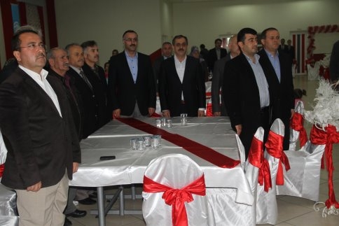 Akyazı Belediyesi Öğretmenleri Unutmadı