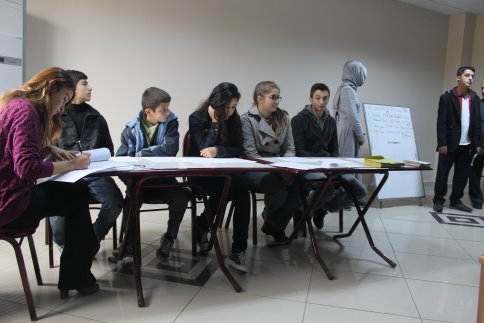 Öğrenci Meclis başkanı Oğuzhan Dertli seçildi.