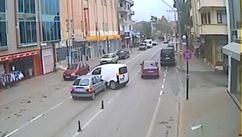 Hatalı Sollama Kaza Getirdi