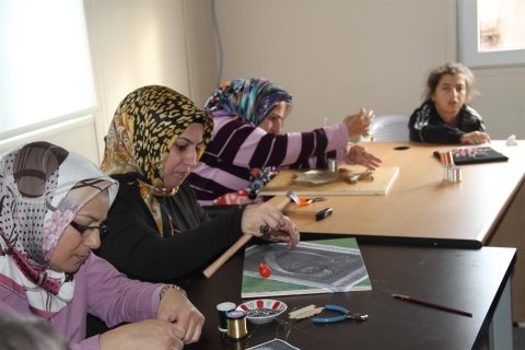 Akyazı Belediyesi Sosyal Gelişim Merkezi Engelleri Kaldırıyor