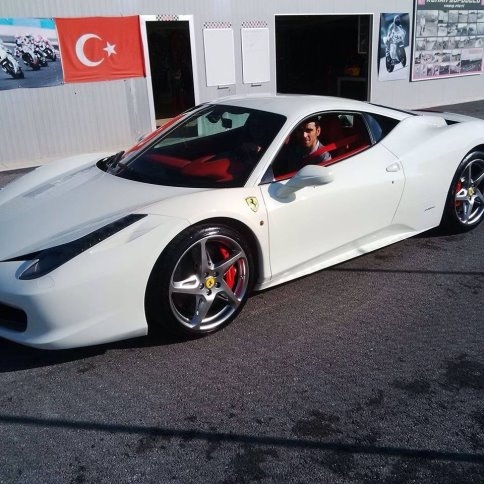 Şampiyon Otomobilini Yeniledi. 