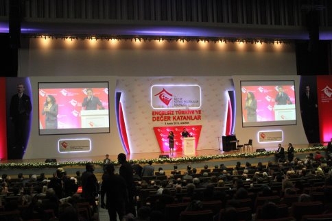 Akyazı Belediyesi Sosyal Gelişim Merkezinden Başbakan'a Mektup