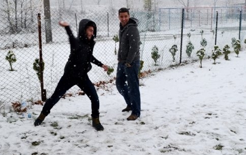 Taşburun Söğütlü Maçına Kar Engeli