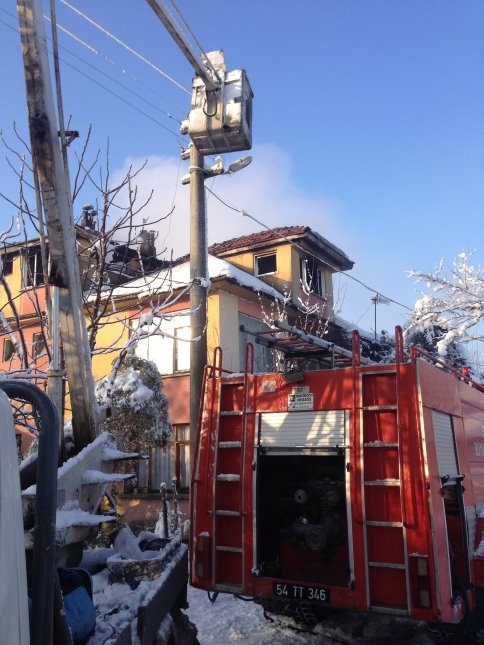 Kış Günü Evsiz Kaldılar