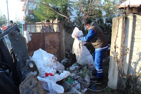 Çöp Ev Dördüncü Defa Boşaltıldı