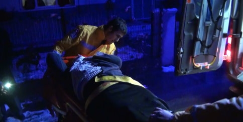 Kafasını Beton Zemine Çarptı