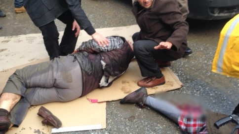 İLÇE MERKEZİNDE KAZA 1 ÖLÜ 1 YARALI