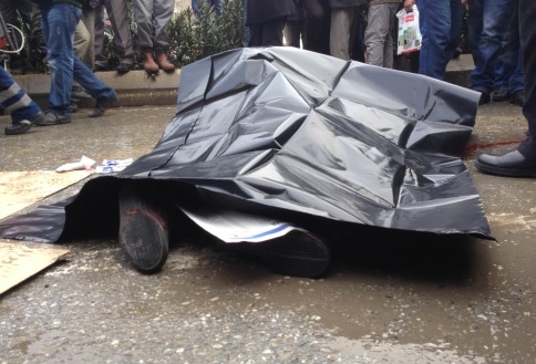 İLÇE MERKEZİNDE KAZA 1 ÖLÜ 1 YARALI