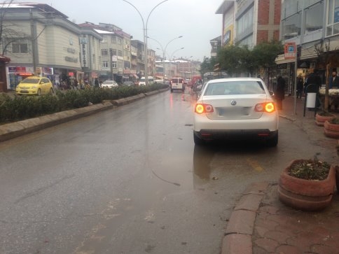 Aynı Yer Aynı Senaryo!