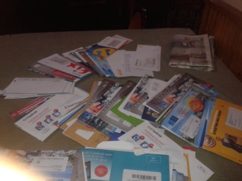 Postaları Kahveye Bırakılıyor