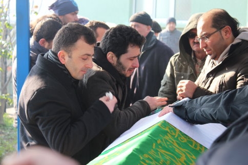 Küçük Azra Toprağa Verildi