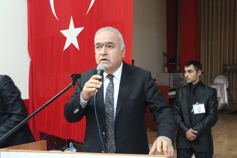 MHP Adayını Tanıttı