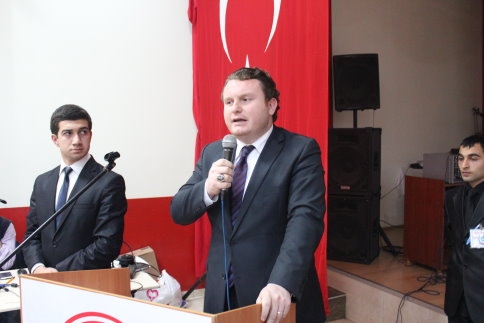 MHP Adayını Tanıttı