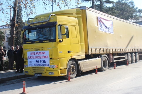 Akyazı’dan Suriye’ye 26 Ton Gıda Yardımı