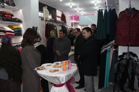 Aslı Bayan Giyim Yenilen Yüzüyle Hizmete Açıldı