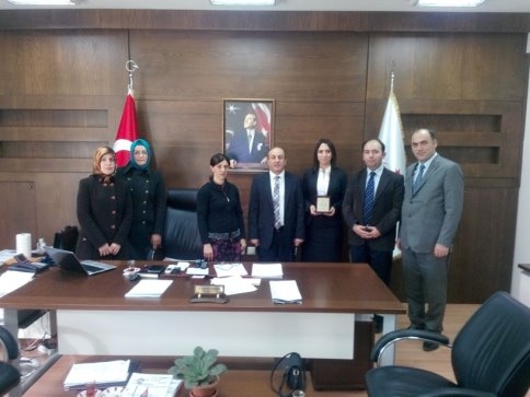 Akyazı İlçe Sağlık Müdürüne Ödül