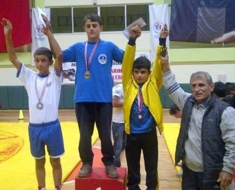 Güreşte Özdağ Farkı