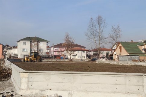 Akyazı Belediyesinden Her Maheye Spor Alanı 