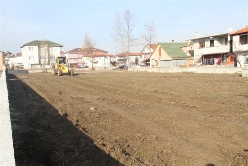 Akyazı Belediyesinden Her Maheye Spor Alanı 